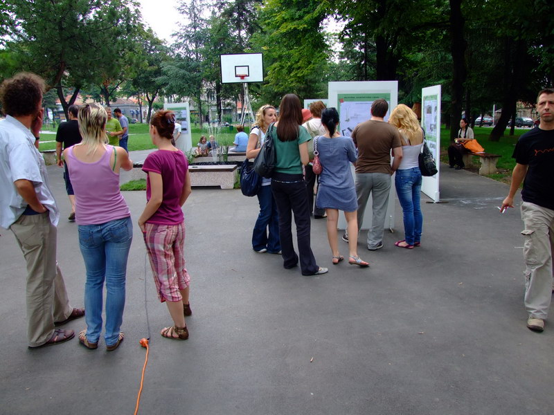 Izložba studentskih radova u Čuburskom parku