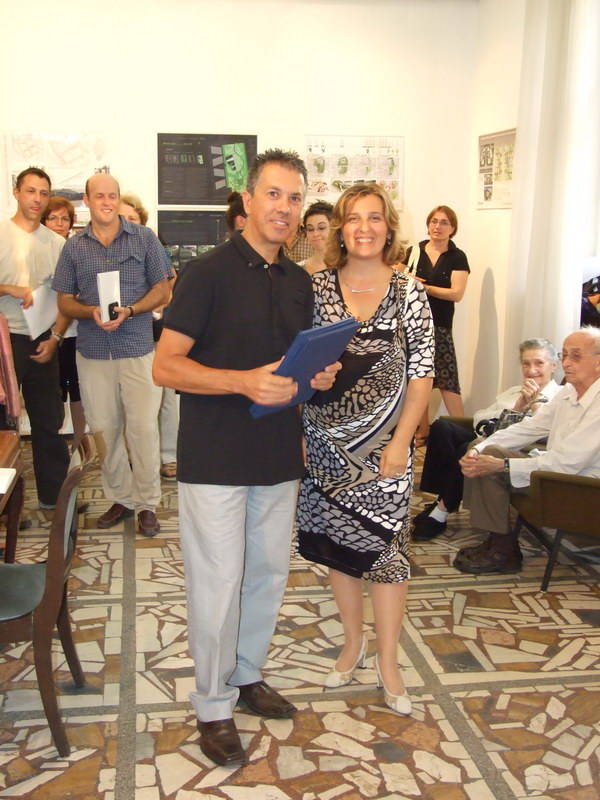 Anđelka Jevtović, (predsednica UPAS-a, i dobitnik Grand Prix priznanja - Pere Santamaria iz Barselone